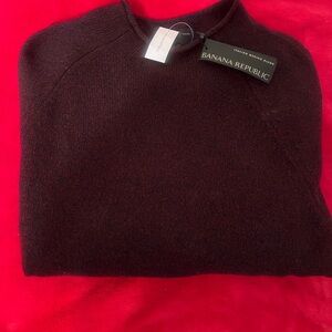 Banana Republic Men’s Merino Wool Sweater. Plum & Black . Large new with tags